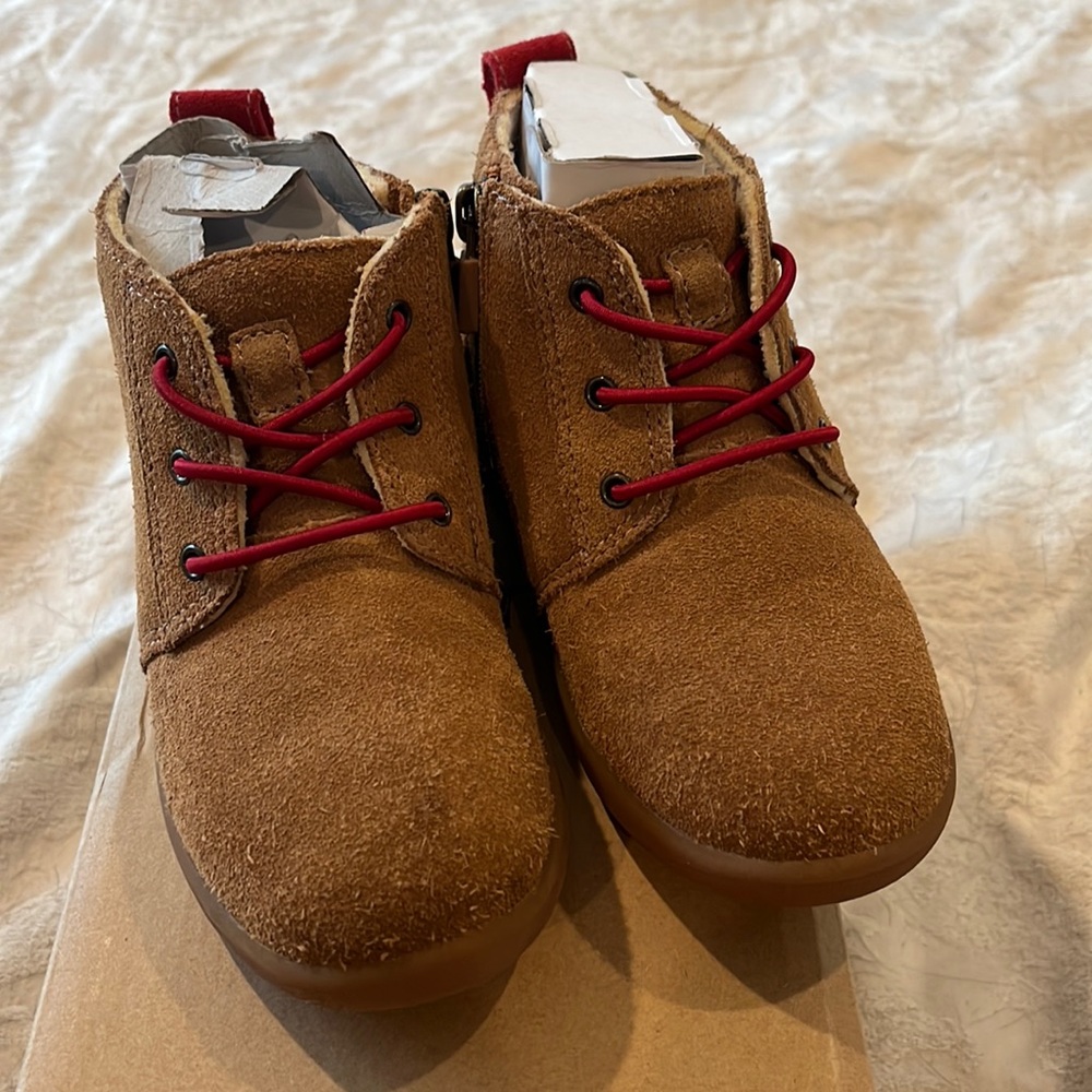 Ugg toddler boots